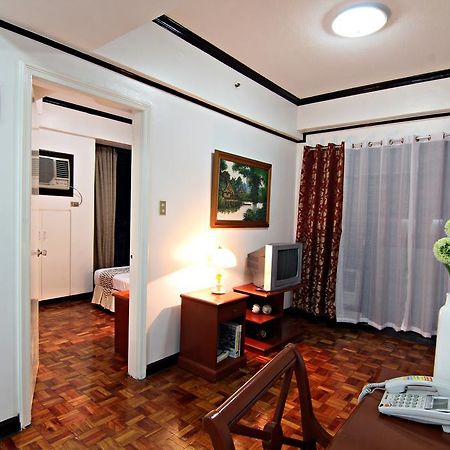Mpt Suites Makati City Екстериор снимка