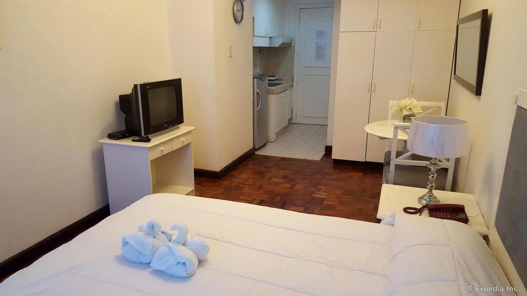 Mpt Suites Makati City Екстериор снимка