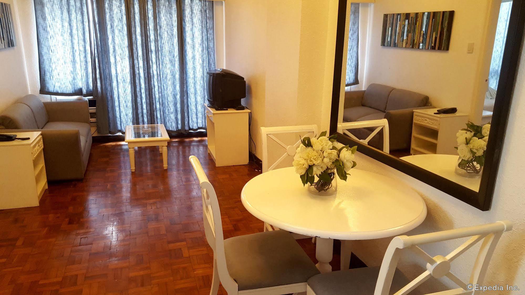 Mpt Suites Makati City Екстериор снимка